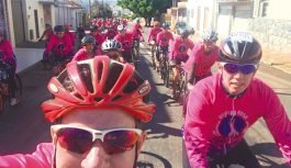 Ciclistas promovem Terceiro Pedal Contra Câncer de Mama Ciclistas promovem Terceiro Pedal Contra Câncer de Mama
